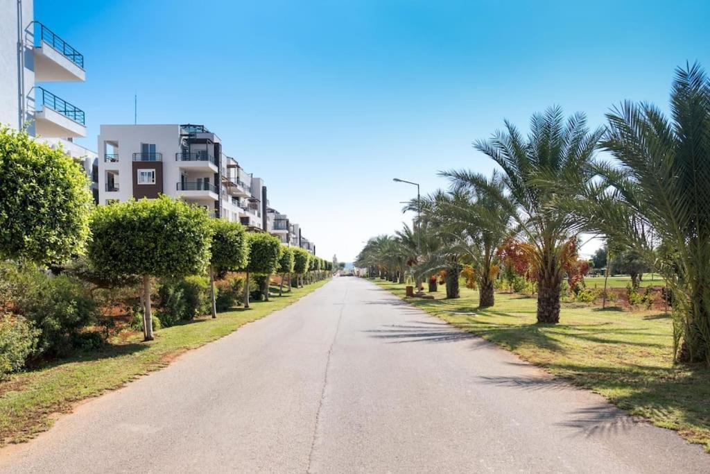 Paradise Beach Front Resort Vokolidha Exterior photo